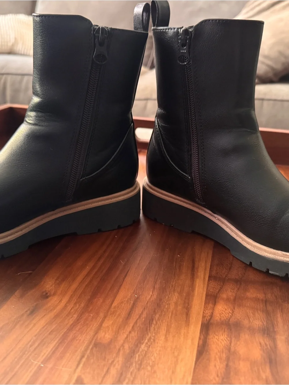 art class Black Chelsea Platform Boots with Tan Trim - Kids